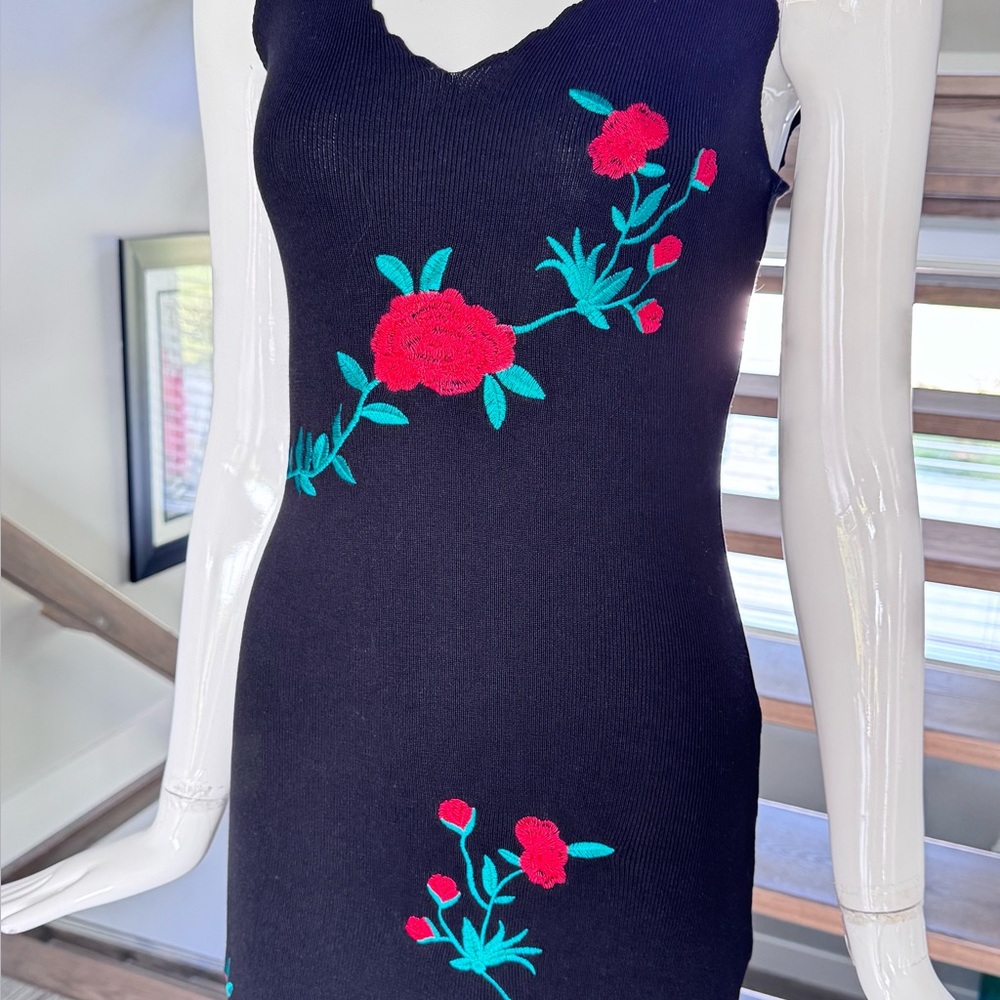 NWOT 🖤❤️ Black Sweater Knit Midi Dress with Floral Accents - Picture 5 of 17